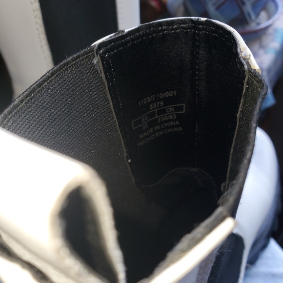 ZARA Chunky Lug Sole Leather Boots White/Black. - Picture 5 of 10